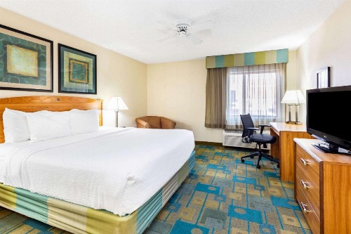 La Quinta by Wyndham El Paso East - image 14