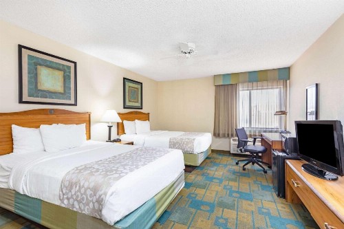 La Quinta by Wyndham El Paso East - image 18