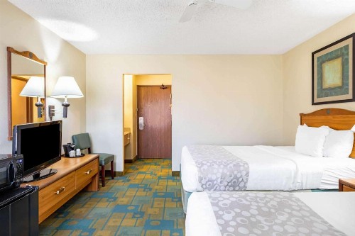 La Quinta by Wyndham El Paso East - image 19