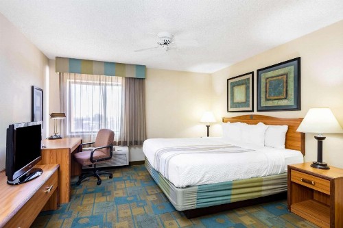 La Quinta by Wyndham El Paso East - image 24