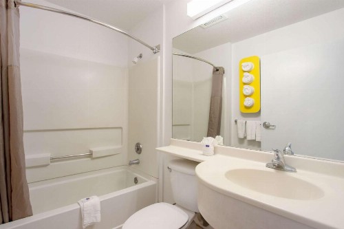 Motel 6-El Paso TX - Southeast - image 15