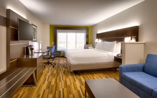 Holiday Inn Express El Paso I-10 East an IHG Hotel - image 41