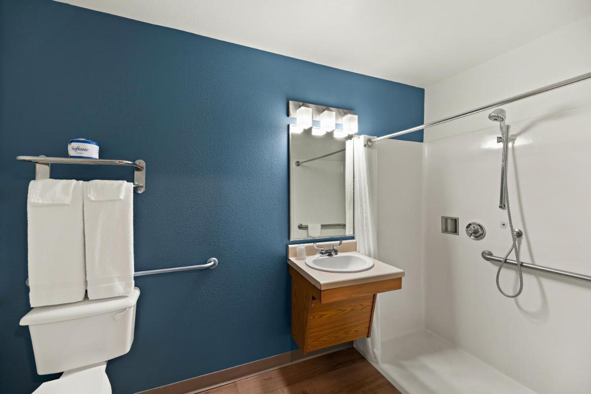 WoodSpring Suites El Paso - image 5