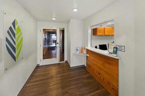 WoodSpring Suites El Paso - image 9