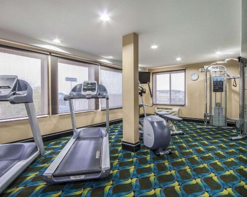 Comfort Inn & Suites I-10 Airport - image 26