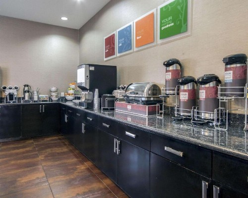 Comfort Inn & Suites I-10 Airport - image 32
