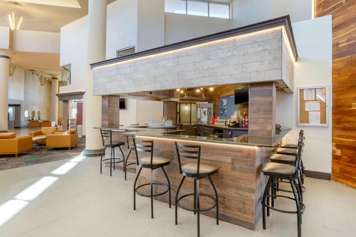 Best Western Plus El Paso Airport Hotel & Conference Center - image 6