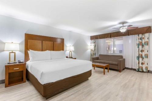 Best Western Plus El Paso Airport Hotel & Conference Center - image 7