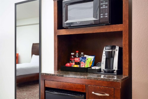 Hilton Garden Inn El Paso Airport - image 18