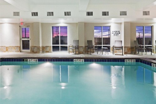 Holiday Inn Express Hotel & Suites El Paso West - image 16