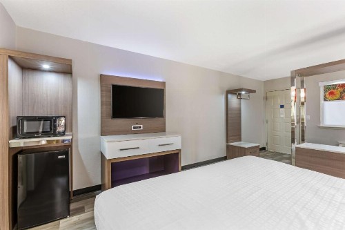 Best Western Sunland Park - image 17