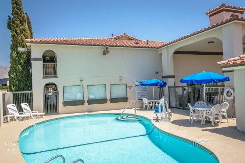 Best Western Sunland Park - image 28