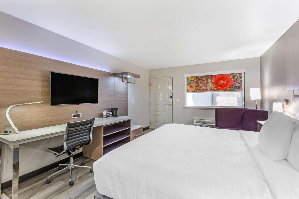 Best Western Sunland Park - image 5
