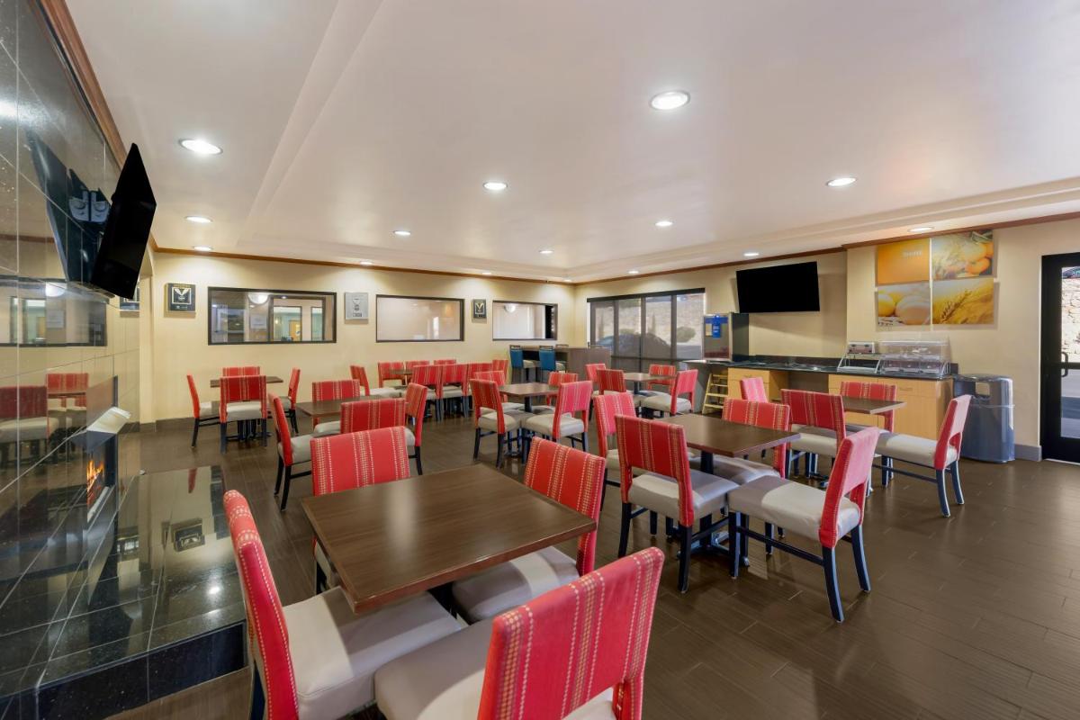 Comfort Suites El Paso West - image 4