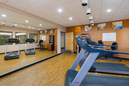 Comfort Suites El Paso West - image 5