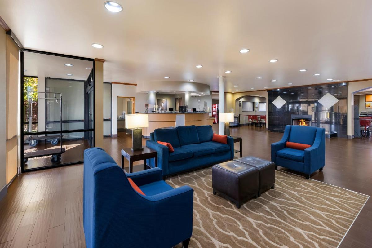 Comfort Suites El Paso West - image 7