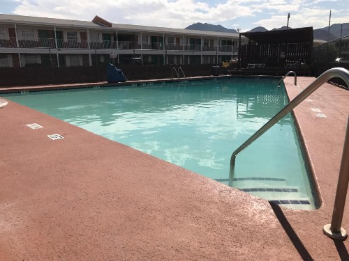 Super Lodge Motel El Paso - image 2