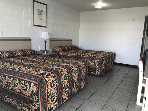 Super Lodge Motel El Paso - image 7