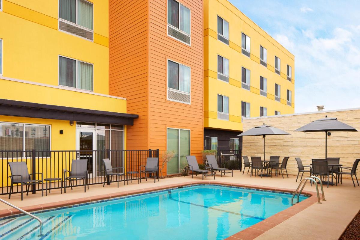 Fairfield Inn & Suites by Marriott El Paso Airport - image 2