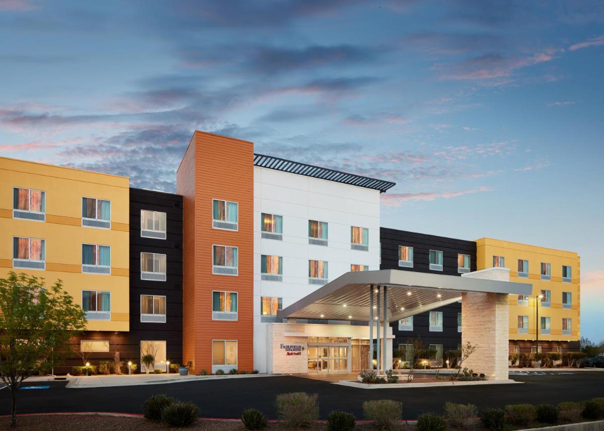 Fairfield Inn & Suites by Marriott El Paso Airport - image 3