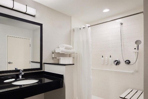 Fairfield Inn & Suites by Marriott El Paso Airport - image 32
