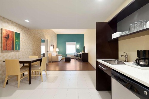 Home2 Suites By Hilton El Paso Airport - image 10