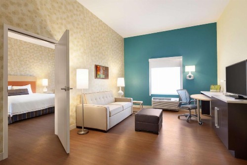 Home2 Suites By Hilton El Paso Airport - image 17