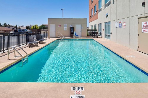 Holiday Inn Express & Suites El Paso East-Loop 375 an IHG Hotel - image 13