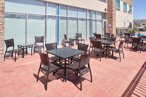 Holiday Inn Express & Suites El Paso East-Loop 375 an IHG Hotel - image 9