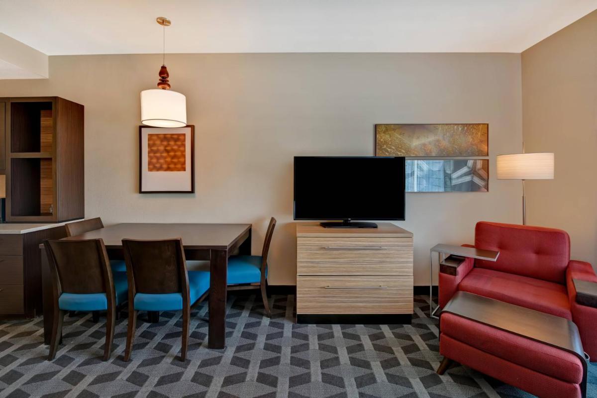 TownePlace Suites by Marriott El Paso East/I-10 - image 4