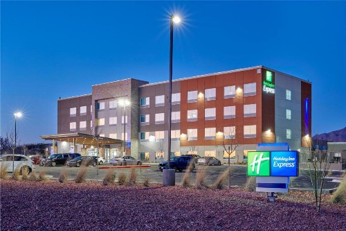 Holiday Inn Express - El Paso - Sunland Park Area an IHG Hotel - image 1