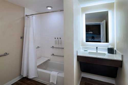 TownePlace Suites El Paso North - image 14
