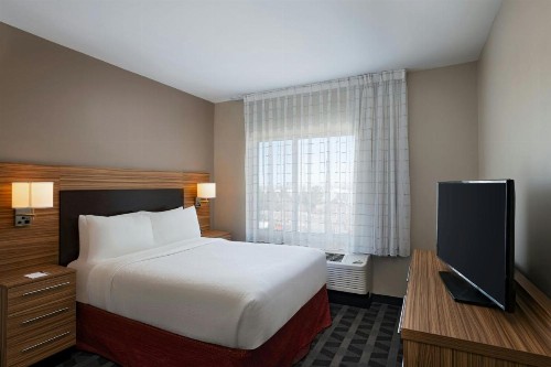 TownePlace Suites El Paso North - image 23
