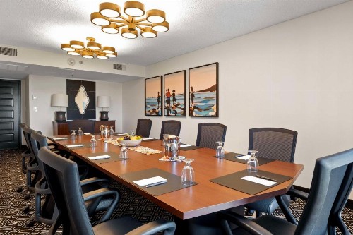 Embassy Suites by Hilton Los Angeles International Airport South - image 9