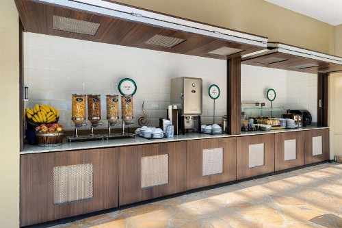 Embassy Suites by Hilton Los Angeles International Airport South - image 35