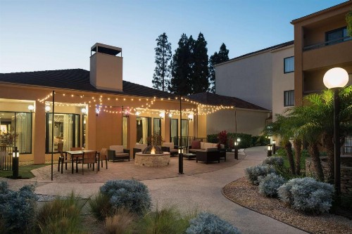 Sonesta Select Los Angeles LAX El Segundo - image 38