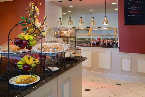 Hilton Garden Inn Sacramento Elk Grove - image 18