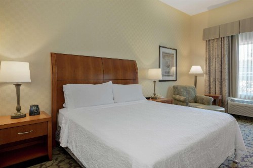 Hilton Garden Inn Sacramento Elk Grove - image 9