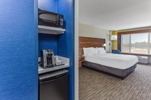Holiday Inn Express Elk Grove West I-5 an IHG Hotel - image 22