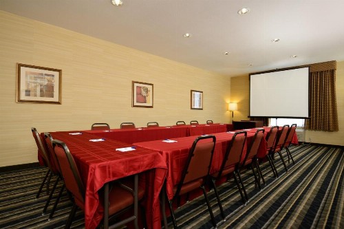 Holiday Inn Express Elk Grove West I-5 an IHG Hotel - image 9