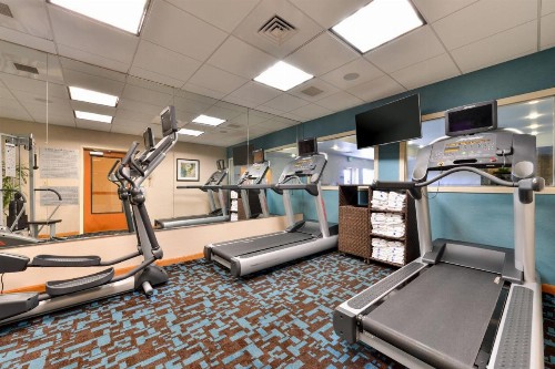 Fairfield Inn and Suites by Marriott Elk Grove - image 29