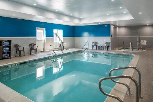 Fairfield Inn and Suites by Marriott Elk Grove - image 47