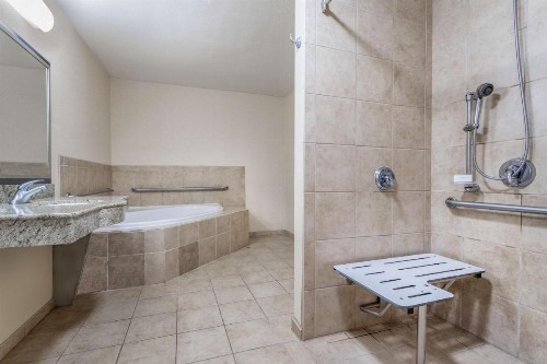 Hampton Inn & Suites Sacramento-Elk Grove Laguna I-5 - image 19