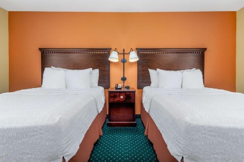 Hampton Inn & Suites Sacramento-Elk Grove Laguna I-5 - image 23