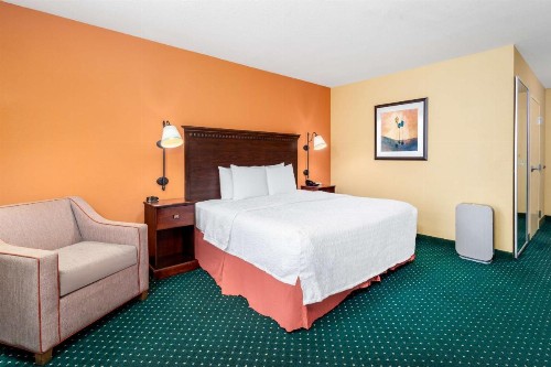 Hampton Inn & Suites Sacramento-Elk Grove Laguna I-5 - image 26