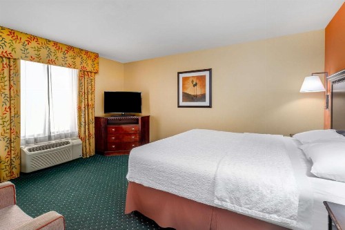 Hampton Inn & Suites Sacramento-Elk Grove Laguna I-5 - image 33