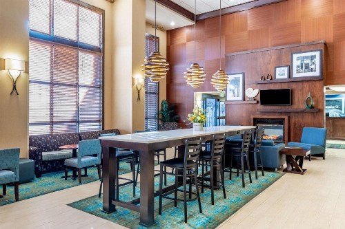 Hampton Inn & Suites Sacramento-Elk Grove Laguna I-5 - image 4