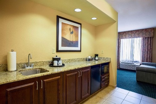 Hampton Inn & Suites Sacramento-Elk Grove Laguna I-5 - image 40