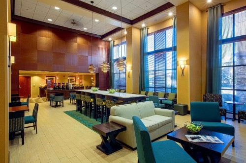 Hampton Inn & Suites Sacramento-Elk Grove Laguna I-5 - image 7