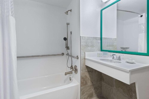 Hampton Inn Ellenton/Bradenton - image 25
